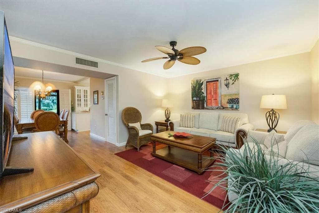 788 Park Shore Dr F13, Naples, FL 34103-6