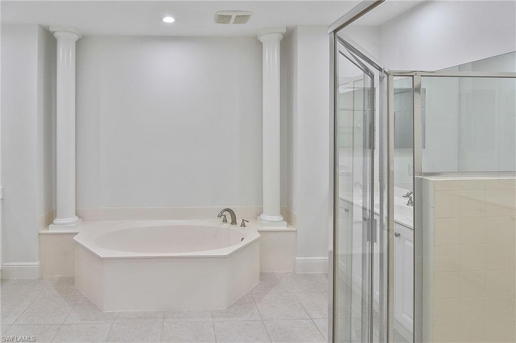 9217 Museo Cir, Naples, FL 34114-22