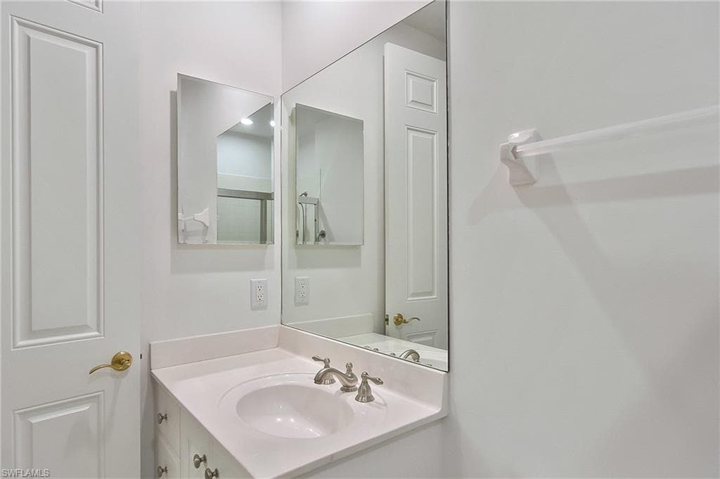 9217 Museo Cir, Naples, FL 34114-30