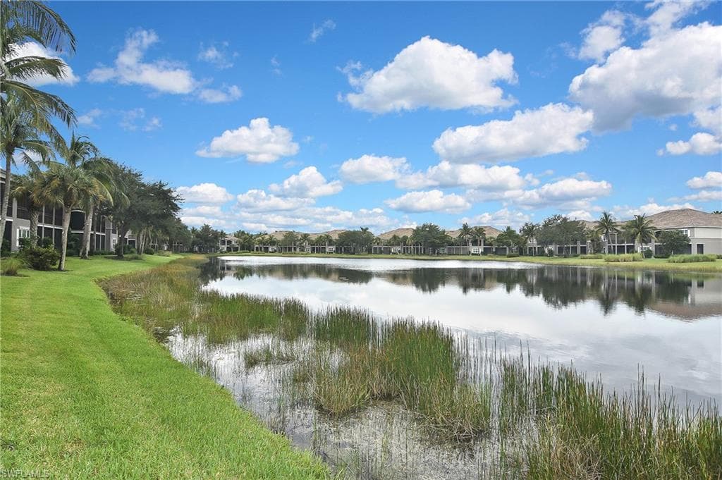 9217 Museo Cir, Naples, FL 34114-32