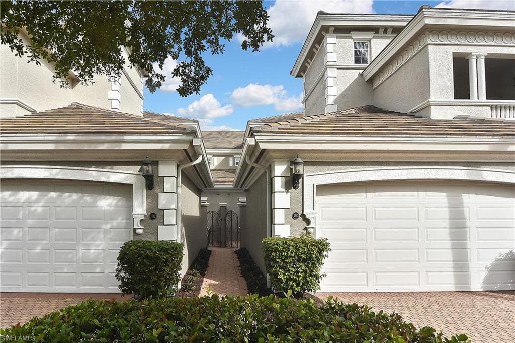 9217 Museo Cir, Naples, FL 34114-6