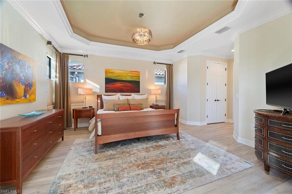 12570 Fenhurst Way, Naples, FL 34120-21