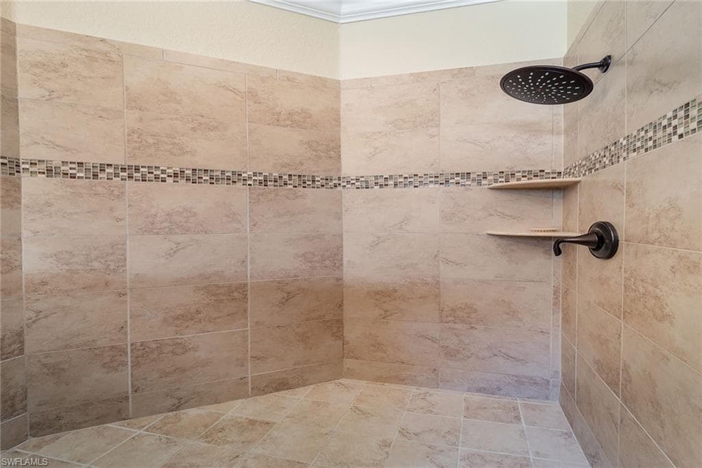 12570 Fenhurst Way, Naples, FL 34120-26