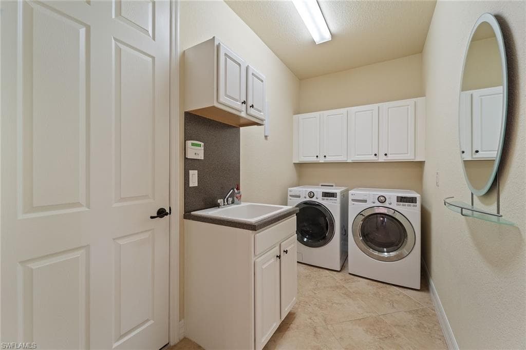 12570 Fenhurst Way, Naples, FL 34120-33
