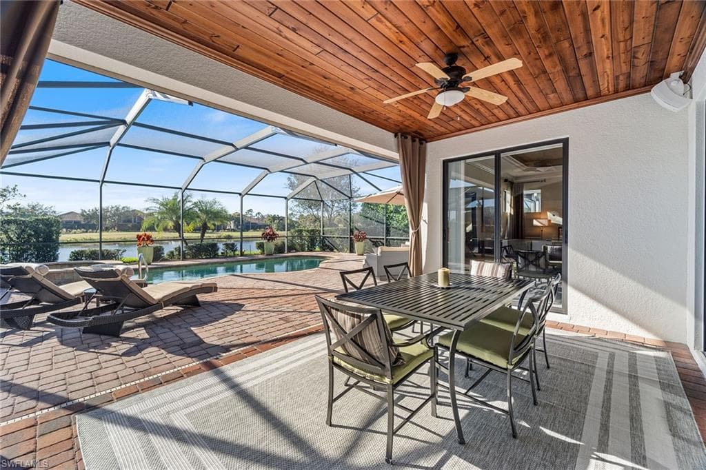 12570 Fenhurst Way, Naples, FL 34120-35