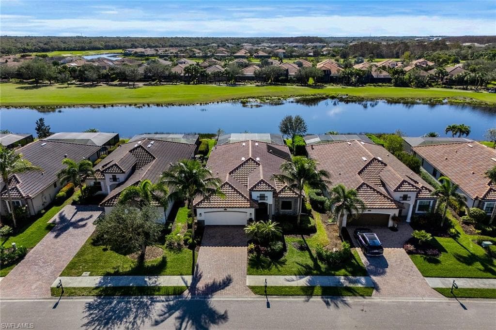 12570 Fenhurst Way, Naples, FL 34120-44