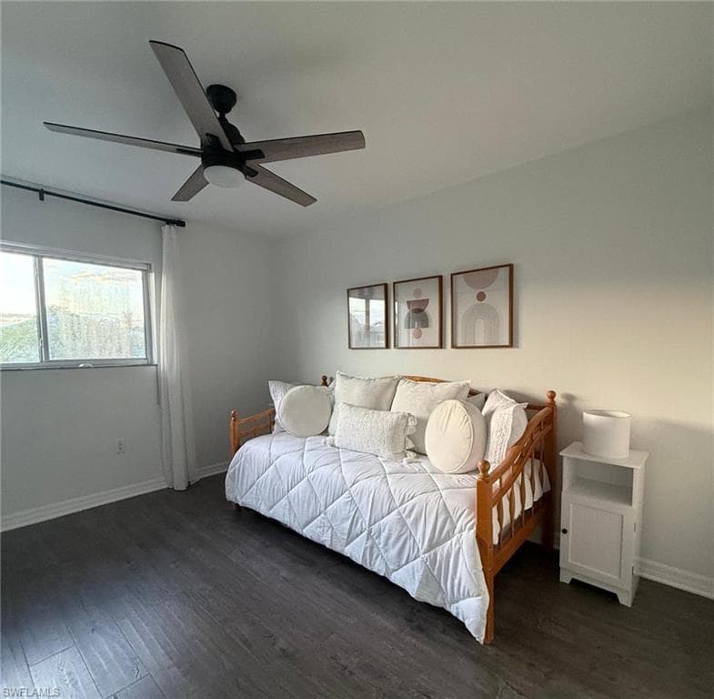 146 Cypress Way E 805, Naples, FL 34110-7