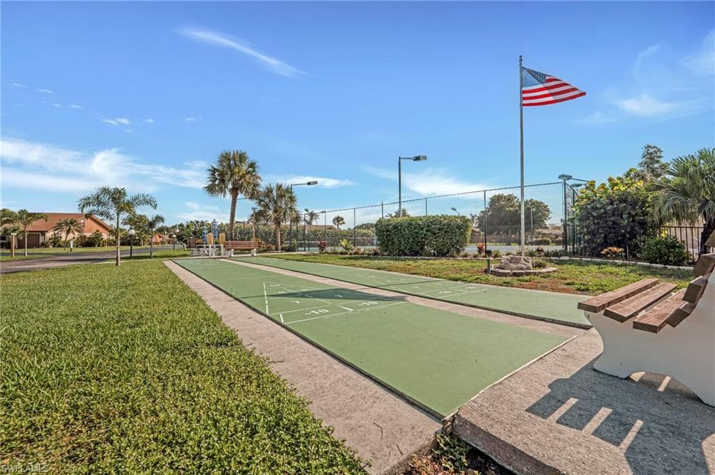 6353 Royal Woods Dr, Fort Myers, FL 33908-32