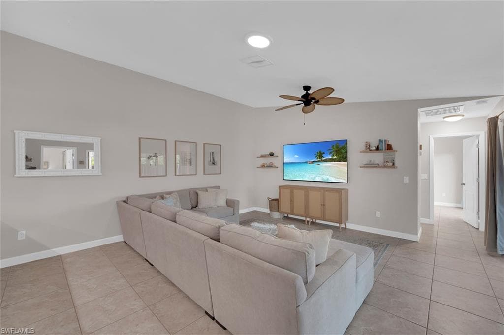 6353 Royal Woods Dr, Fort Myers, FL 33908-5
