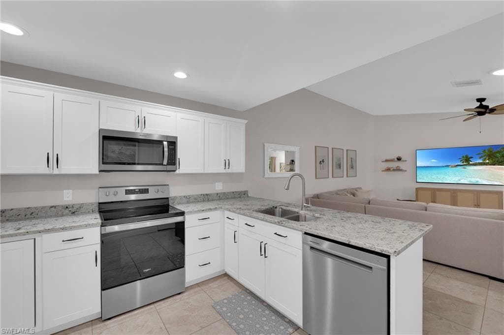 6353 Royal Woods Dr, Fort Myers, FL 33908-6