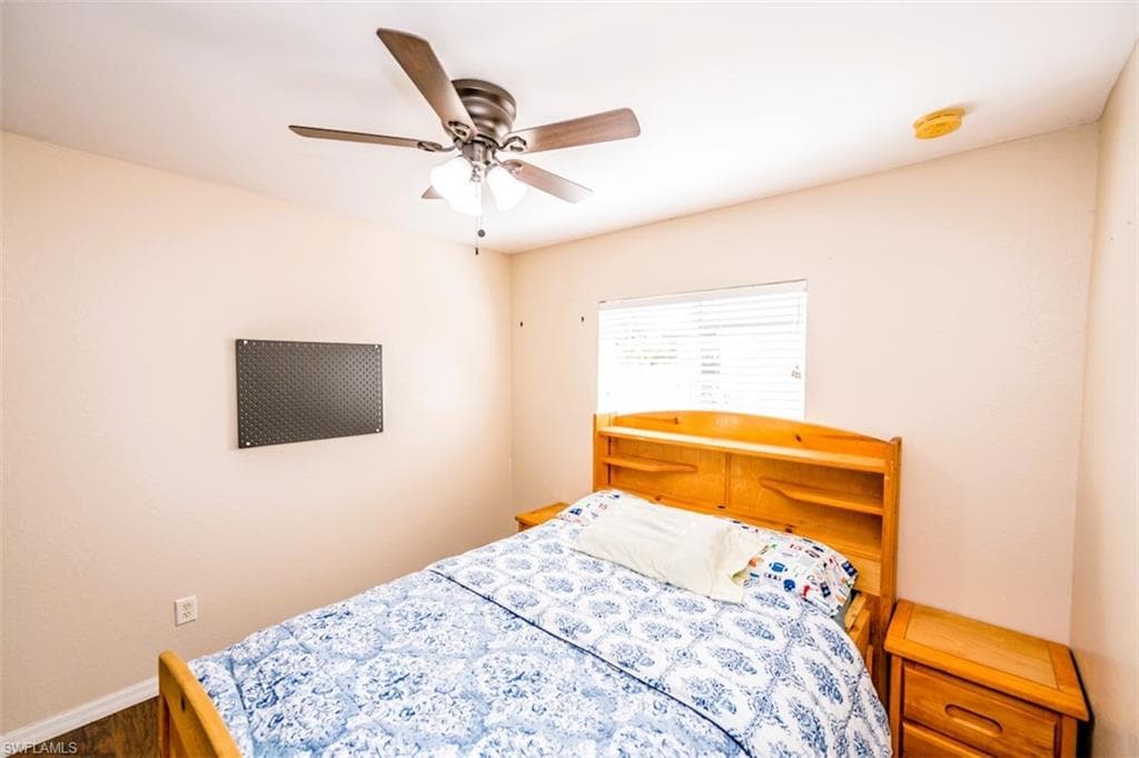 501 24th Ter, Cape Coral, FL 33909-17