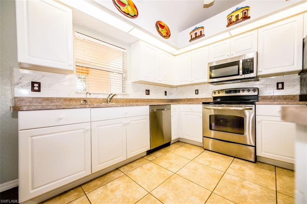 501 24th Ter, Cape Coral, FL 33909-29