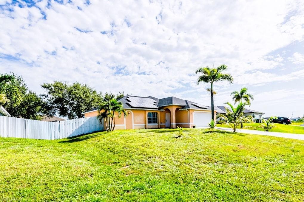 501 24th Ter, Cape Coral, FL 33909-3