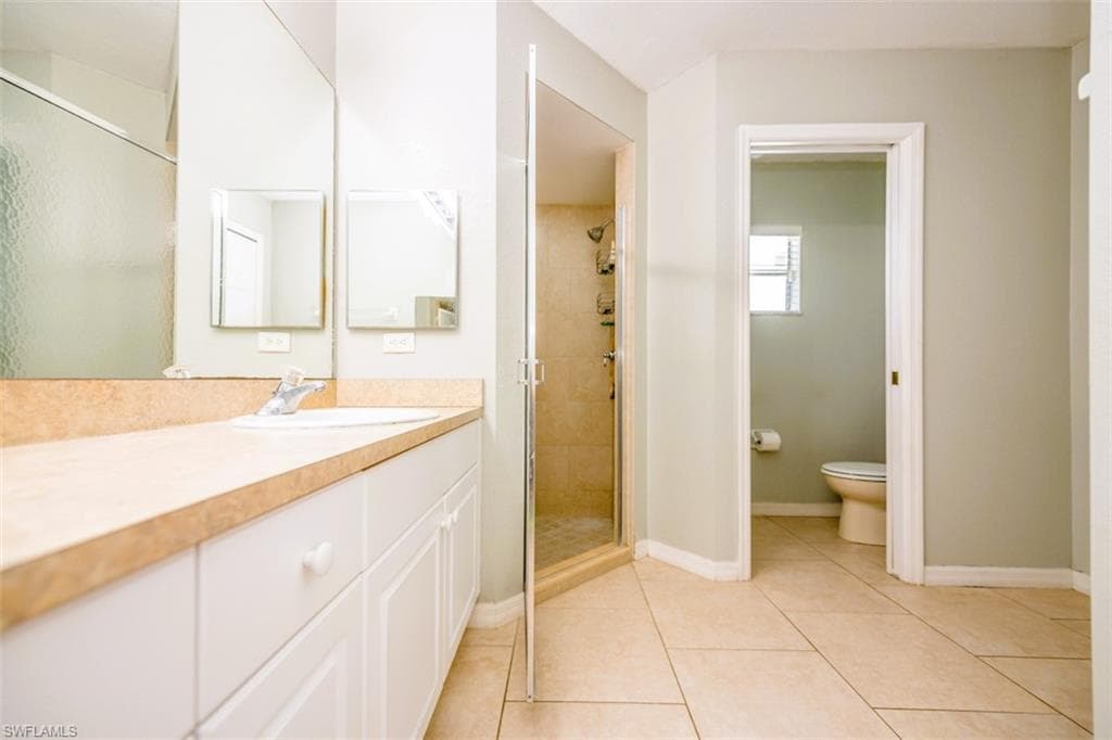 501 24th Ter, Cape Coral, FL 33909-40