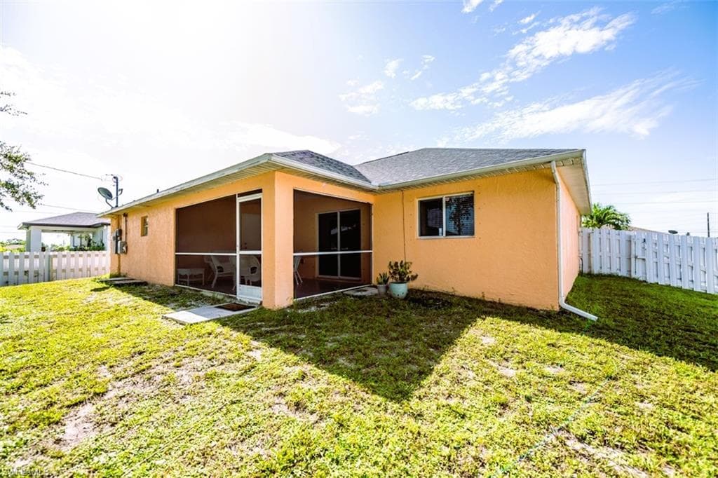 501 24th Ter, Cape Coral, FL 33909-50