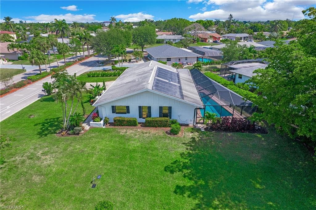 27 Pebble Beach Blvd, Naples, FL 34113-10