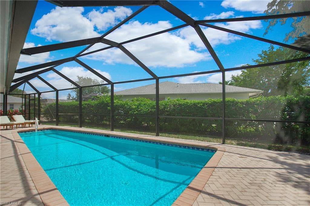 27 Pebble Beach Blvd, Naples, FL 34113-2