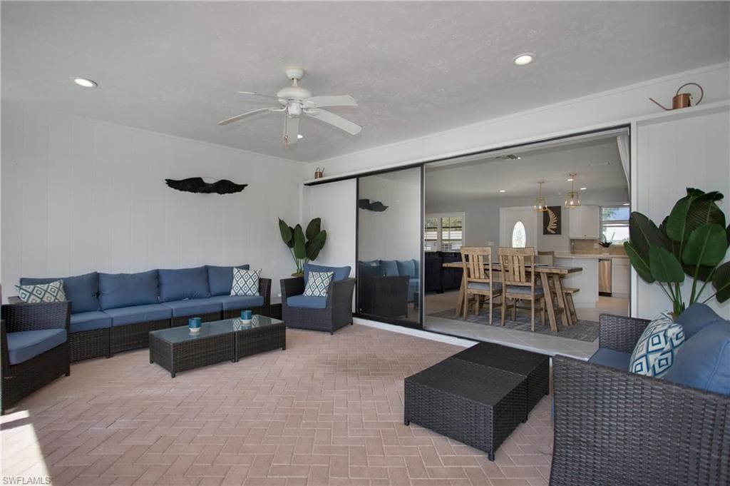 27 Pebble Beach Blvd, Naples, FL 34113-35