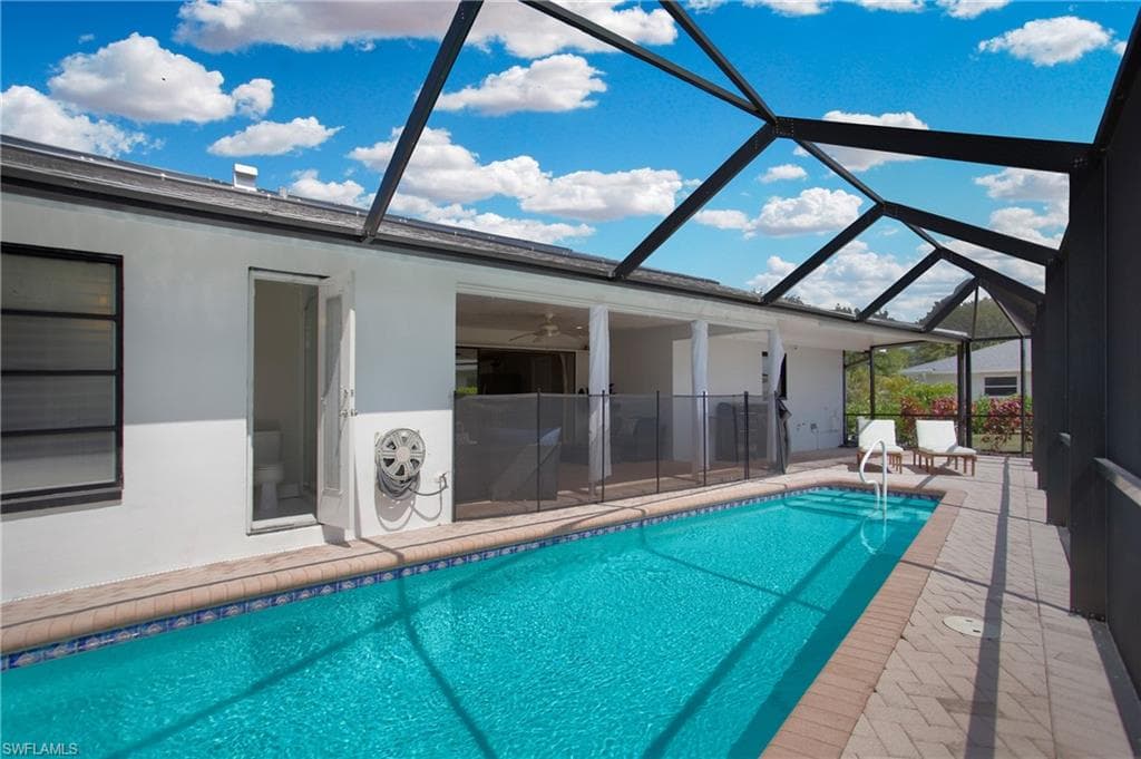 27 Pebble Beach Blvd, Naples, FL 34113-3