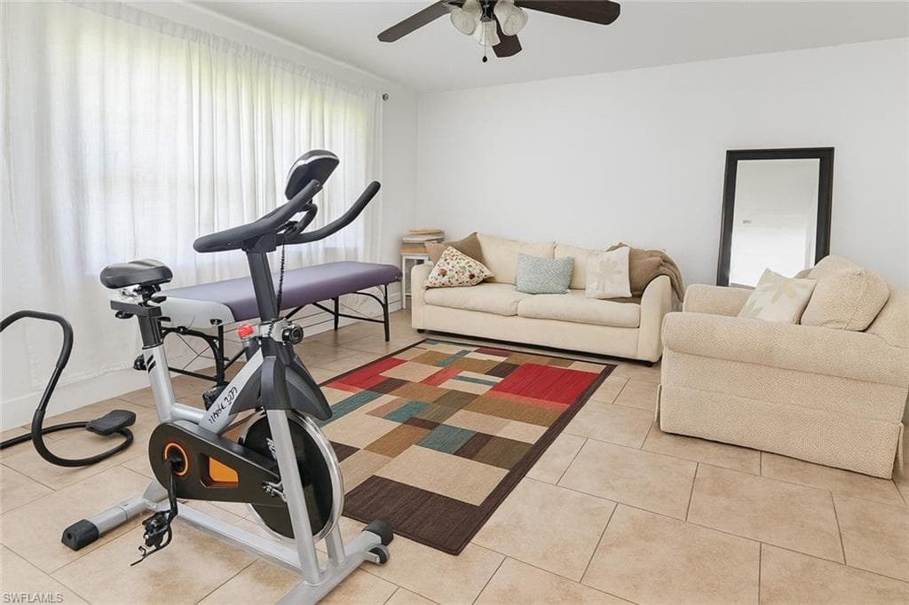 5010 31st Ave SW, Naples, FL 34116-12