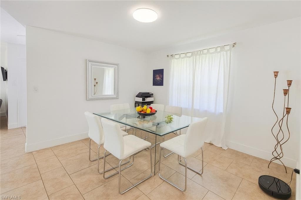 5010 31st Ave SW, Naples, FL 34116-15