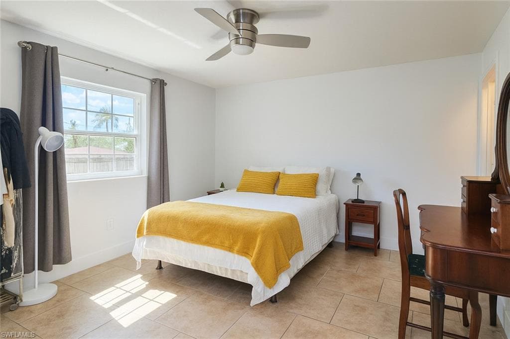 5010 31st Ave SW, Naples, FL 34116-19