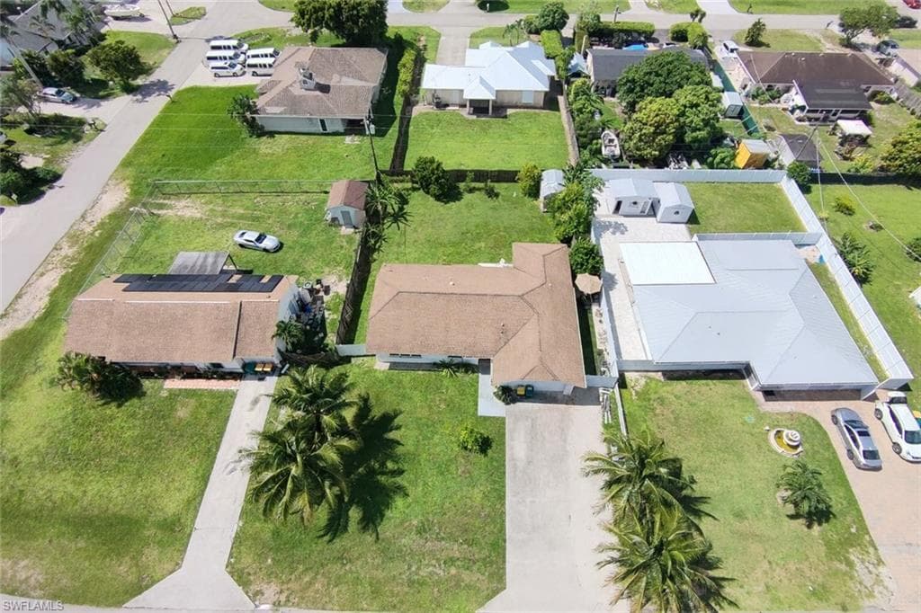 5010 31st Ave SW, Naples, FL 34116-32
