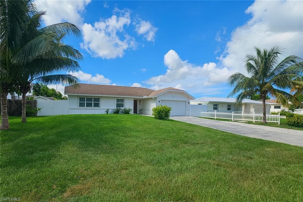 5010 31st Ave SW, Naples, FL 34116-4