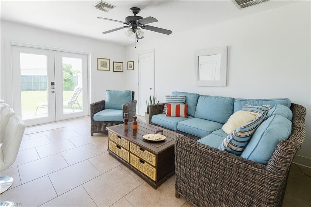 5010 31st Ave SW, Naples, FL 34116-6