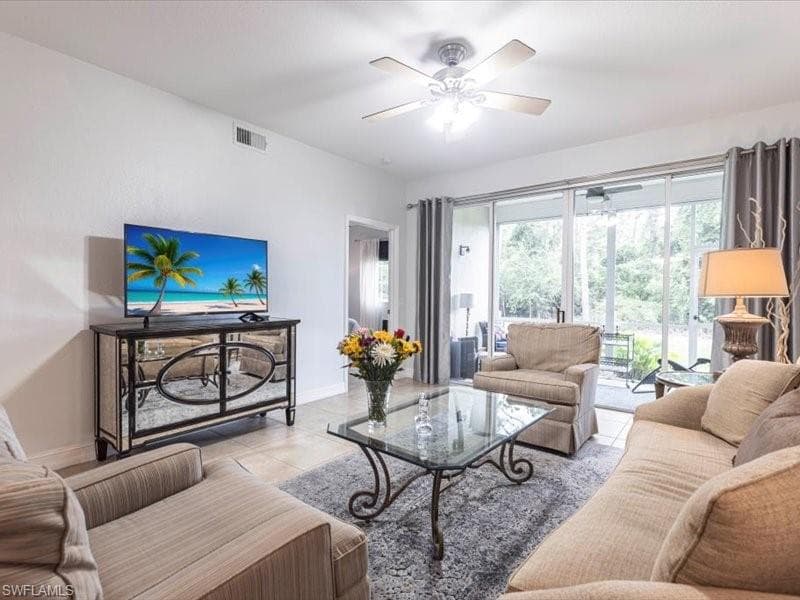 735 Luisa Ln 1, Naples, FL 34104-4
