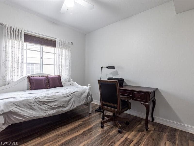 735 Luisa Ln 1, Naples, FL 34104-5