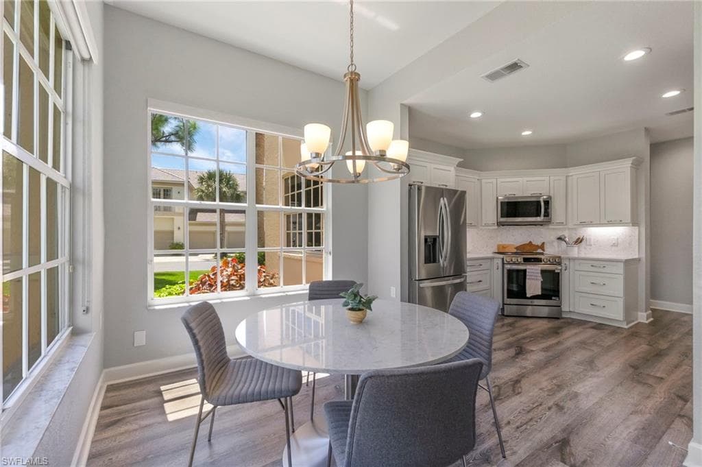 19001 Sapphire Shores Ln 102, Estero, FL 33928-8