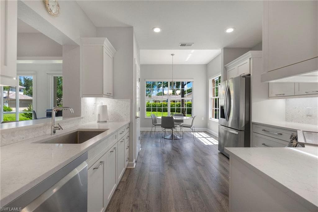 19001 Sapphire Shores Ln 102, Estero, FL 33928-7