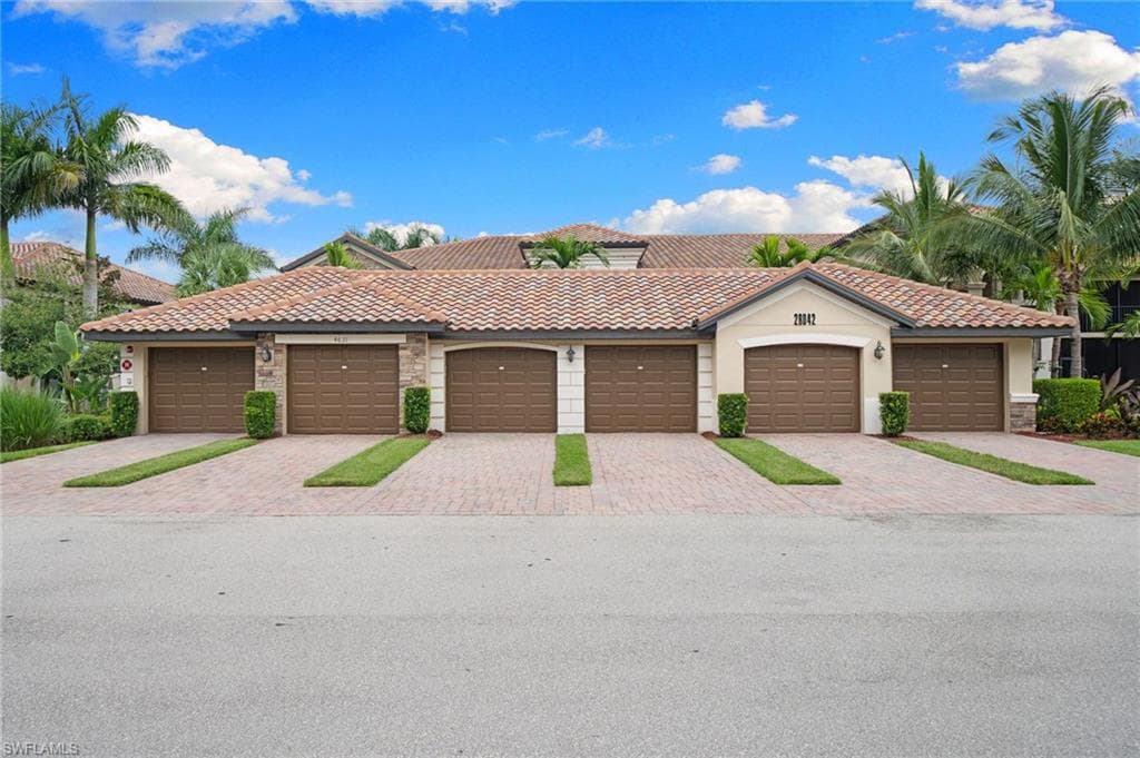 28042 Bridgetown Ct 4611, Bonita Springs, FL 34135-34