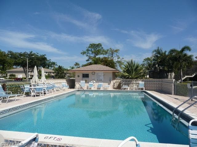 123 Palm Dr 2862, Naples, FL 34112-2