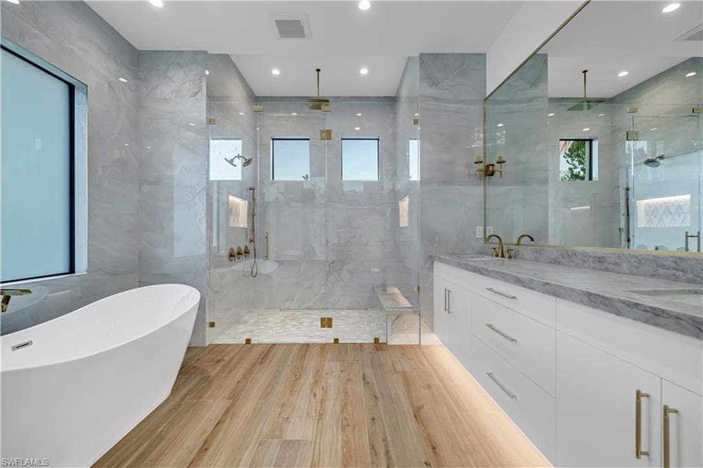 966 15th St SW, Naples, FL 34117-23