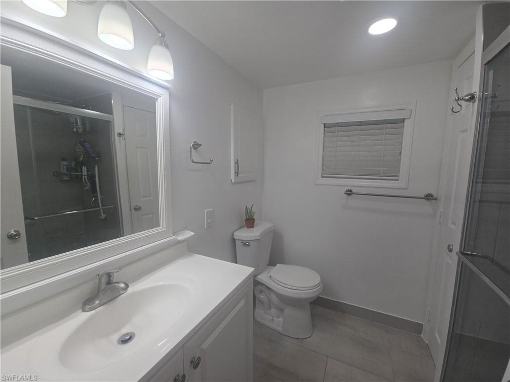 9 Moonstone Cir M9, Naples, FL 34112-18