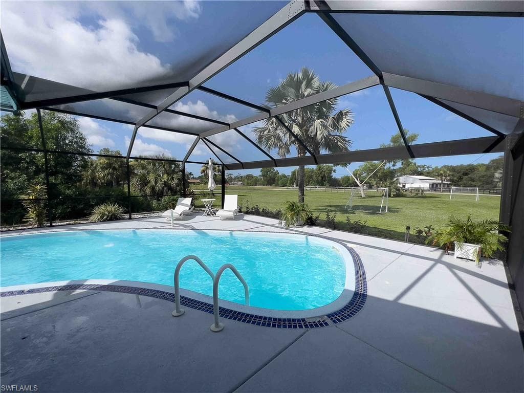 3220 63rd St SW, Naples, FL 34105-18