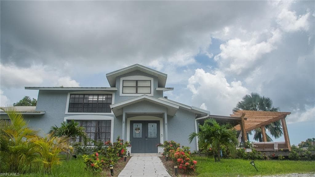 3220 63rd St SW, Naples, FL 34105-33