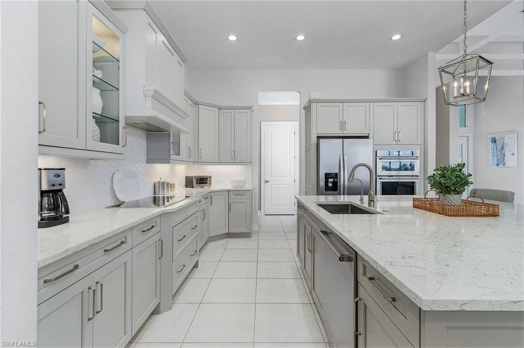 14226 Charthouse Cir, Naples, FL 34114-14