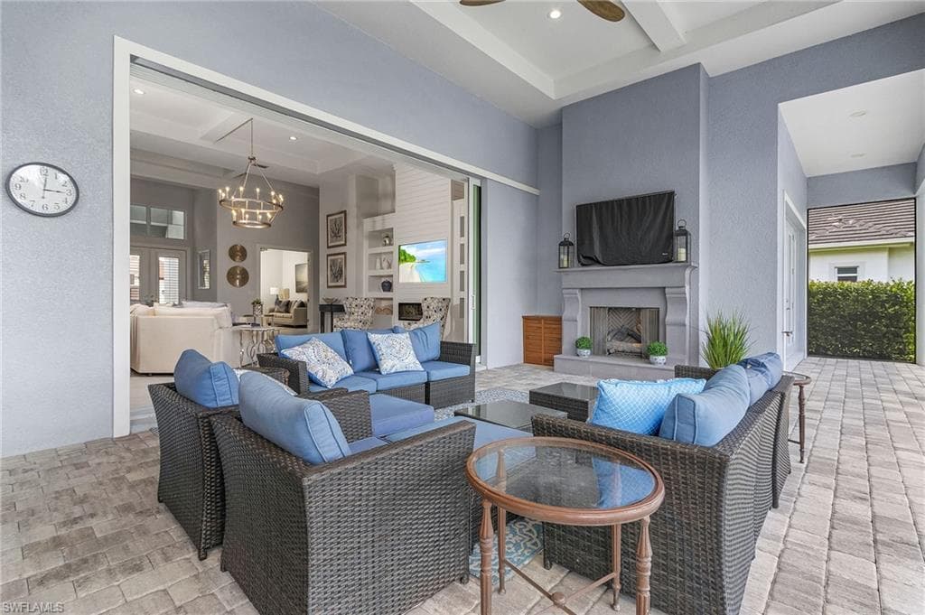 14226 Charthouse Cir, Naples, FL 34114-27
