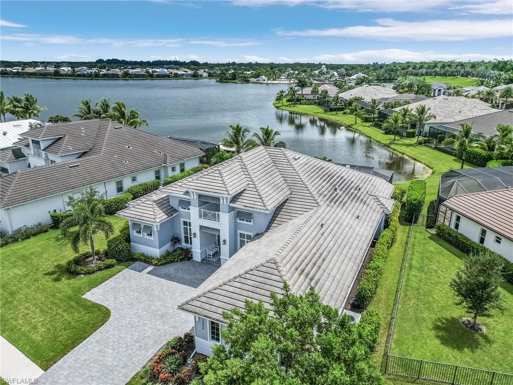 14226 Charthouse Cir, Naples, FL 34114-34