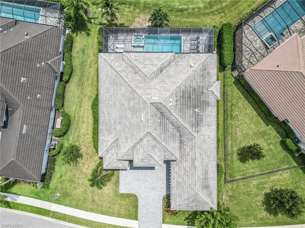 14226 Charthouse Cir, Naples, FL 34114-35
