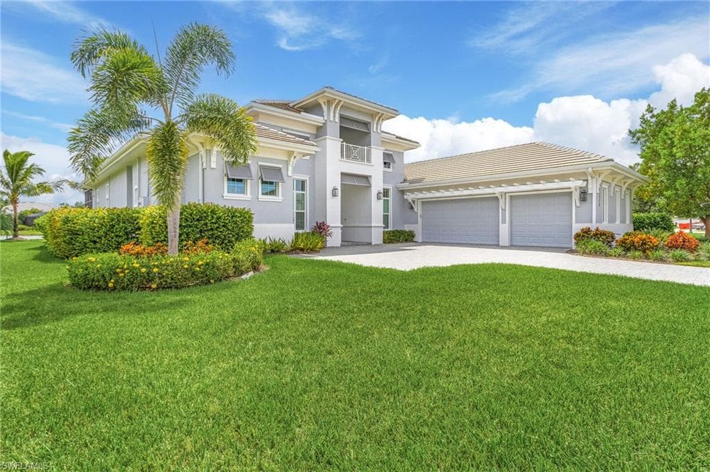 14226 Charthouse Cir, Naples, FL 34114-3