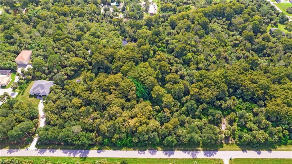 2590 8th St NW, Naples, FL 34120-3