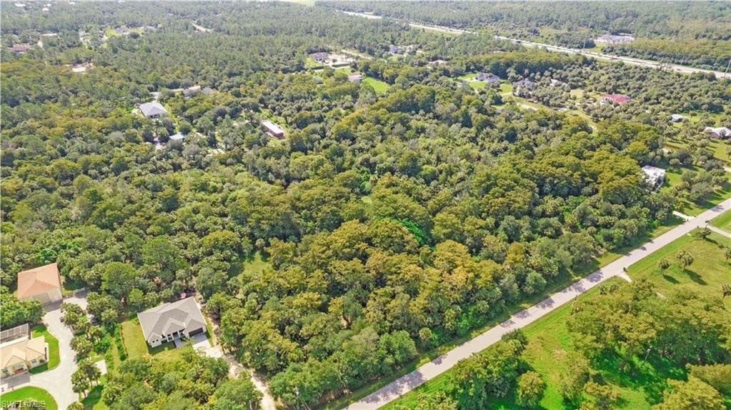 2590 8th St NW, Naples, FL 34120-5