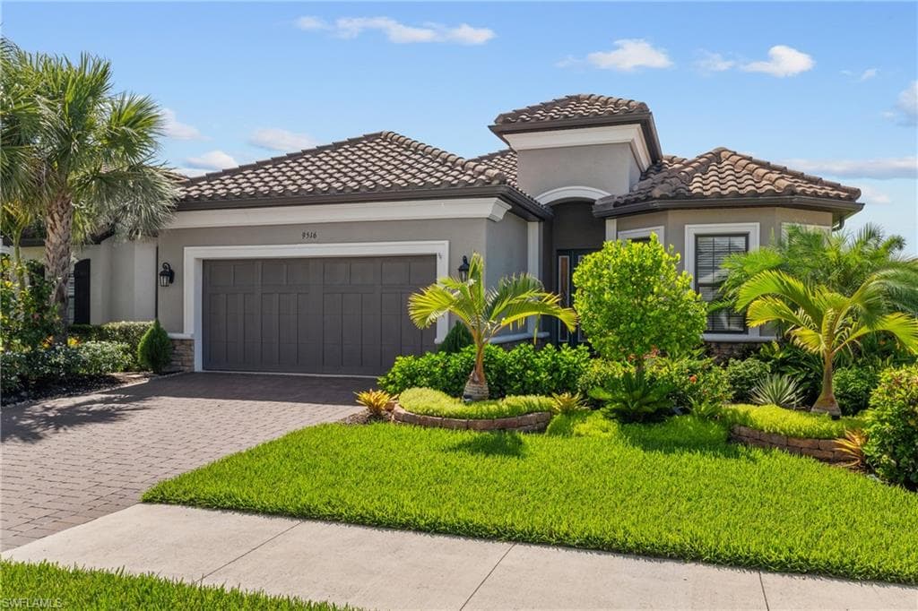 9516 Montelanico Loop, Naples, FL 34119-4