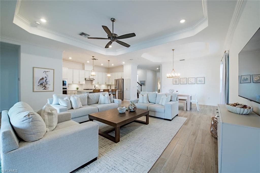 1858 Mustique St, Naples, FL 34120-12