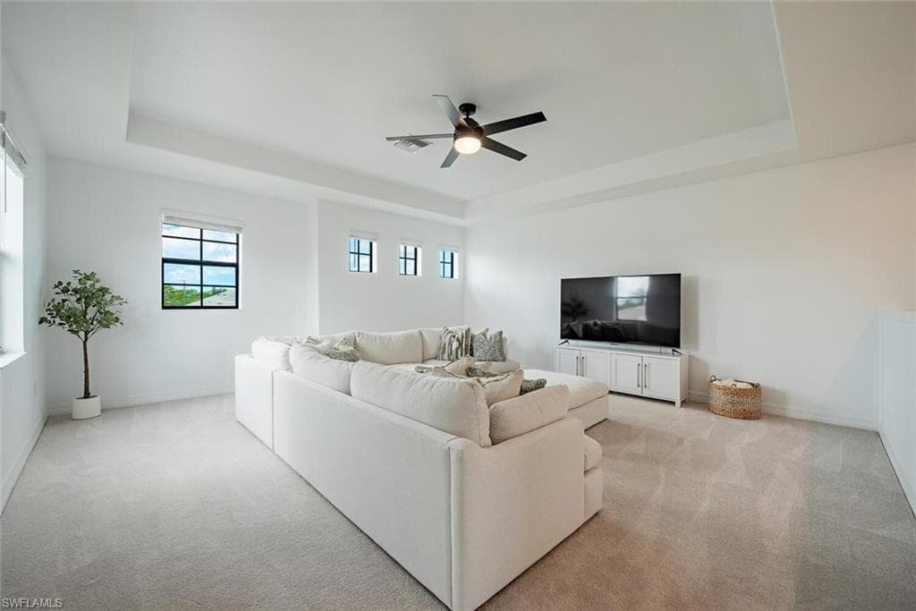 1858 Mustique St, Naples, FL 34120-20