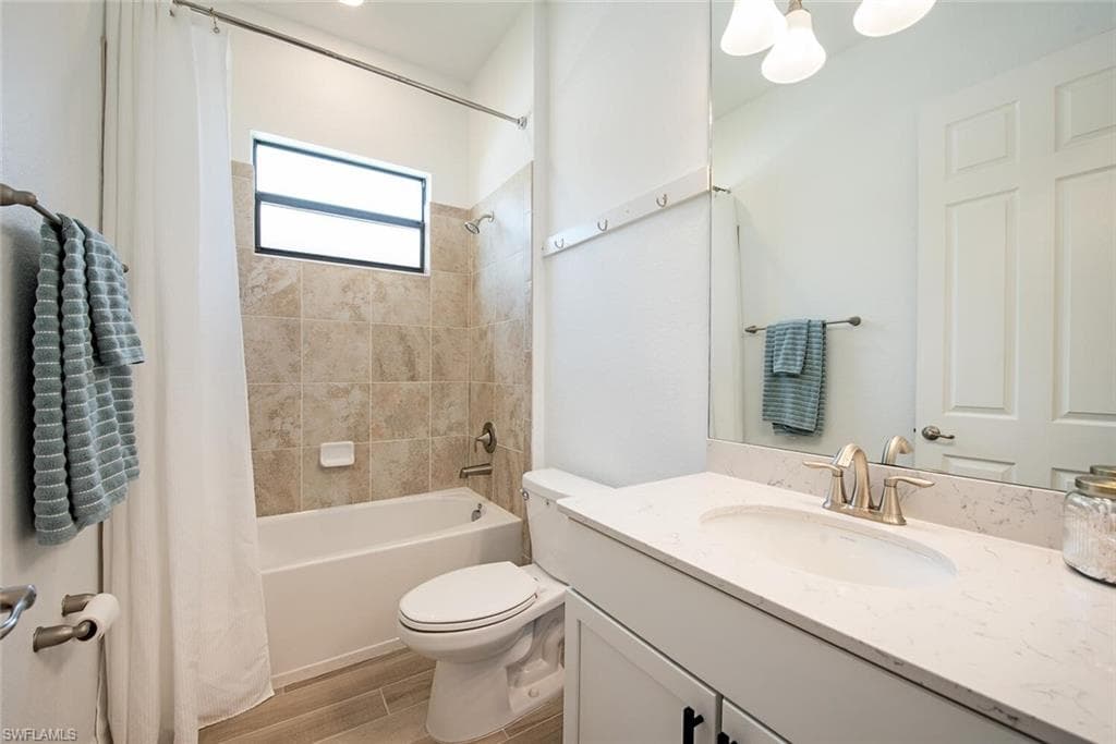 1858 Mustique St, Naples, FL 34120-26